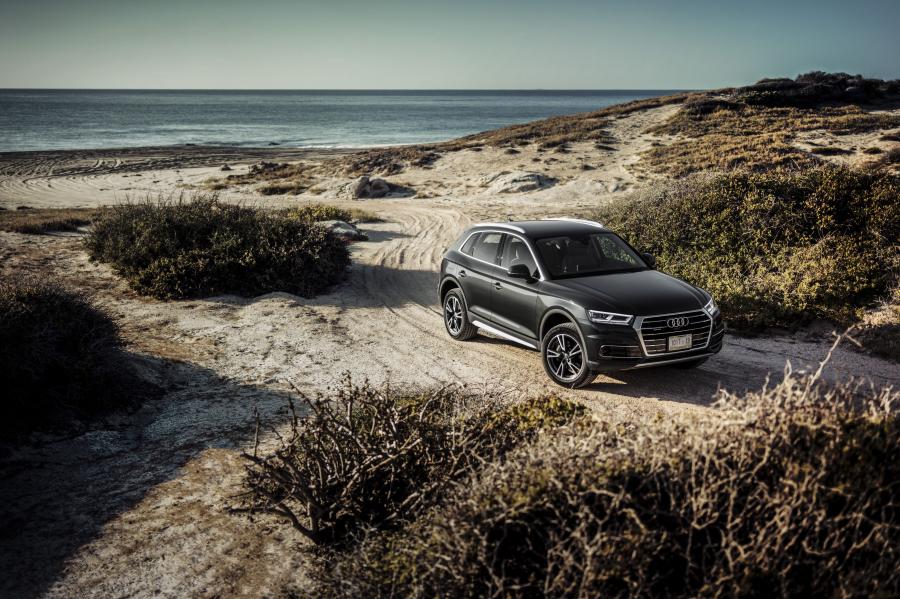  Audi Q5 TFSI Quattro 2016 года  (WW) (фото 7 из 30)